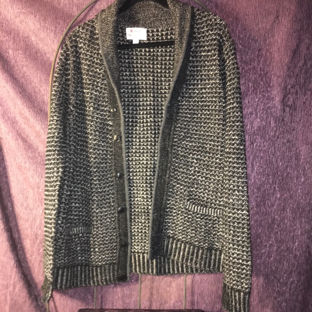 Men’s sweater/cardigan